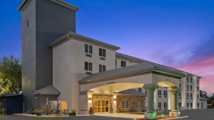 Spark by Hilton Orlando near SeaWorld