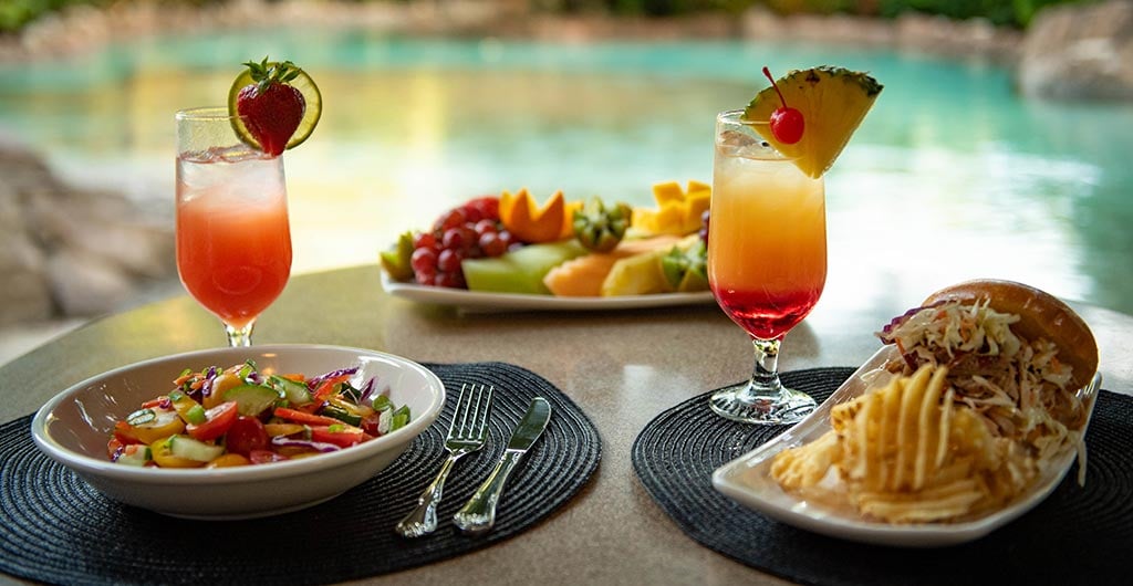 Unlimited Food and Beverages during your day at Discovery Cove Orlando