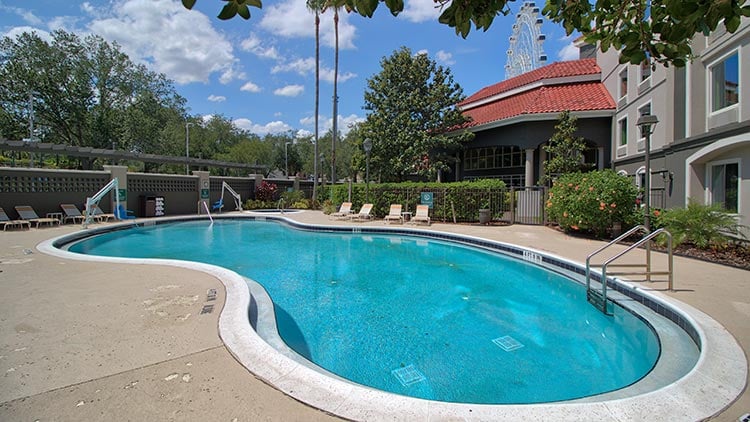 LaQuinta Inn and Suites Orlando Pool